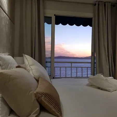 Luxurious 4 Bedroom In Cap D'ail Cap-d'Ail