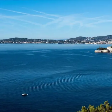Luxurious 4 Bedroom In Cap D'ail Cap-d'Ail